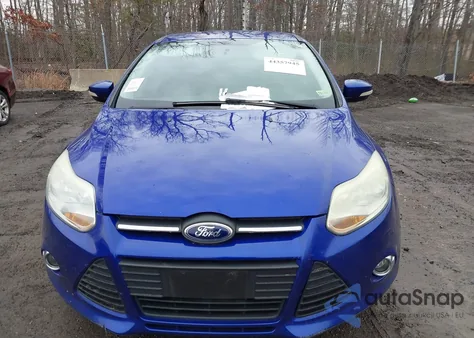 2014 Ford Focus Se z USA, uszkodzony, nr VIN 1FADP3F20EL410574
